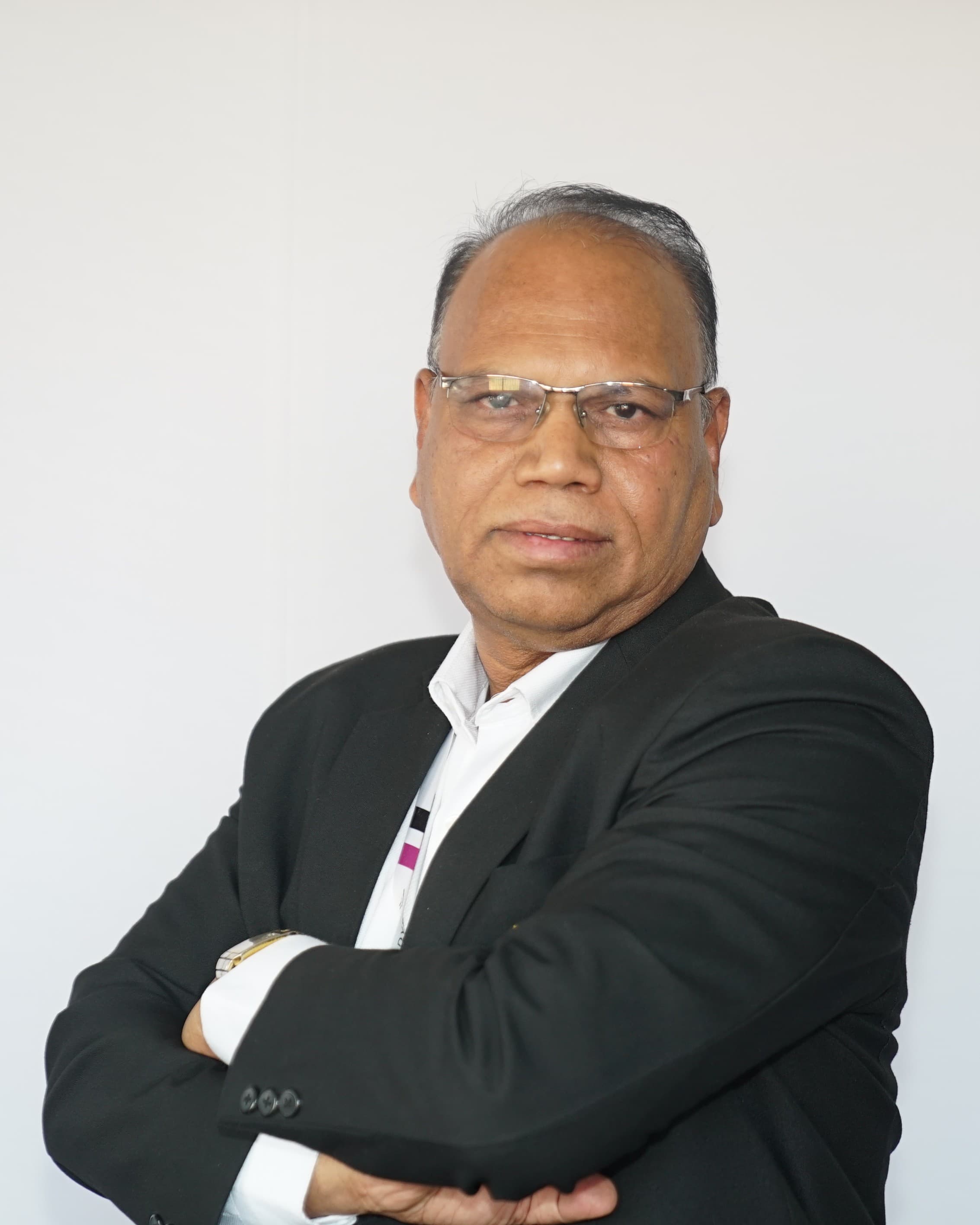 Dr. Suresh Damodar Shirbahadurkar